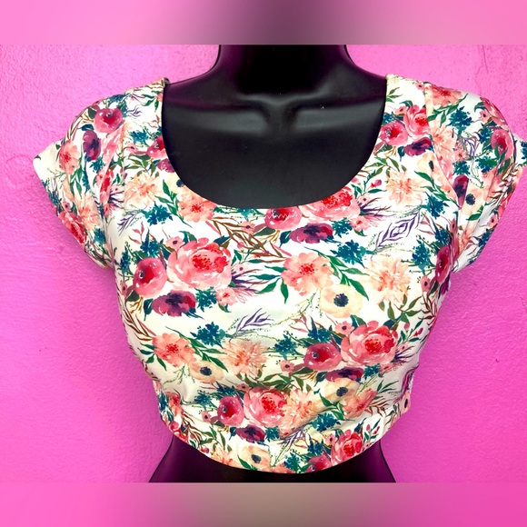NWT House of Flynn surf top - Picture 1 of 2